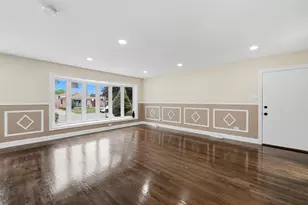 1056 W 107th Pl, Chicago, IL 60643 - Photo 4