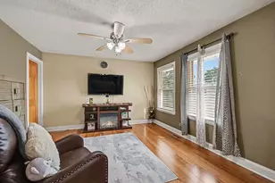 30W100 Maplewood Dr, Warrenville, IL 60555 - Photo 16