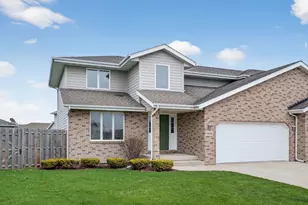 1940 Taller Rd, Morris, IL 60450 - Photo 1