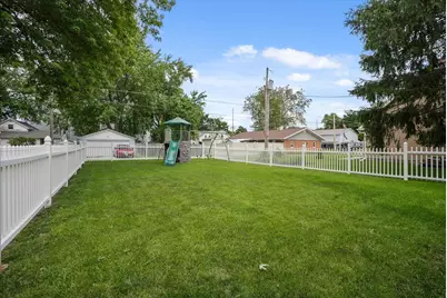310 E Elm Street, Fairbury, IL 61739 - Photo 52