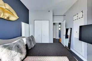 160 E Illinois St, Chicago, IL 60611 - Photo 16