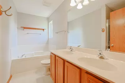20456 Spruce Lane, Crest Hill, IL 60403 - Photo 18