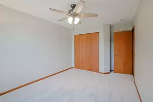 20456 Spruce Ln, Crest Hill, IL 60403 - Photo 22