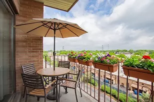 1717 W Crystal Ln, Mount Prospect, IL 60056 - Photo 8