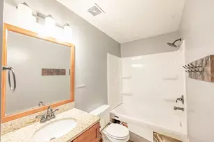 1716 Parklane Ave, McHenry, IL 60050 - Photo 6