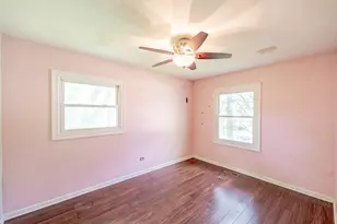 1716 Parklane Ave, McHenry, IL 60050 - Photo 8