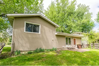 1716 Parklane Avenue, McHenry, IL 60050 - Photo 10