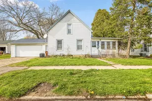 407 W 4th St, Byron, IL 61010 - Photo 36