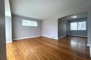 2058 Downey Rd, Homewood, IL 60430 - Photo 2