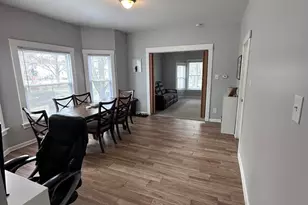 120-122 S Commonwealth Ave, Aurora, IL 60506 - Photo 8