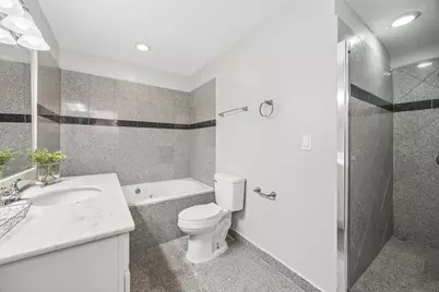 [Address not provided], Chicago, IL 60637 - Photo 12