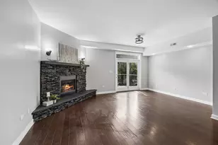 [Address not provided], Chicago, IL 60637 - Photo 6