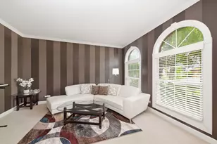 12758 Barrow Ln, Plainfield, IL 60585 - Photo 6