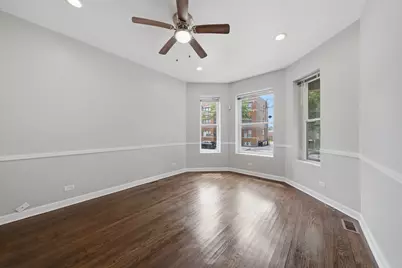 7843 S Burnham Avenue, Chicago, IL 60649 - Photo 10