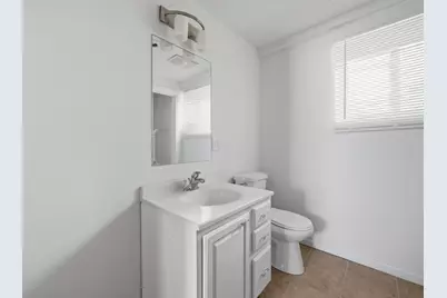 7843 S Burnham Avenue, Chicago, IL 60649 - Photo 22