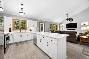 1153 Brighton Rd, Naperville, IL 60563 - Photo 2