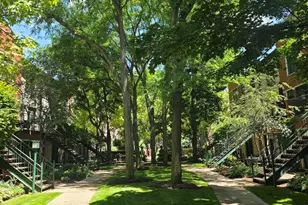 1812 S Dearborn St, Chicago, IL 60616 - Photo 2
