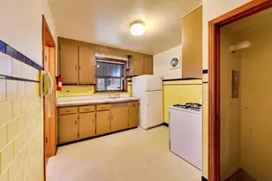 4051 W 56th Pl, Chicago, IL 60629 - Photo 8