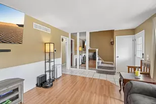 674 St Marys Pkwy, Buffalo Grove, IL 60089 - Photo 6