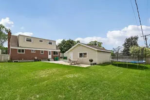 674 St Marys Pkwy, Buffalo Grove, IL 60089 - Photo 34
