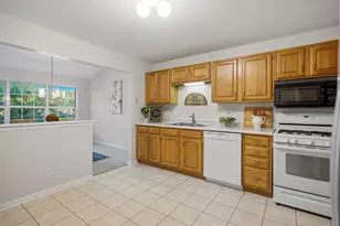 1408 Plum Ct, Mount Prospect, IL 60056 - Photo 8