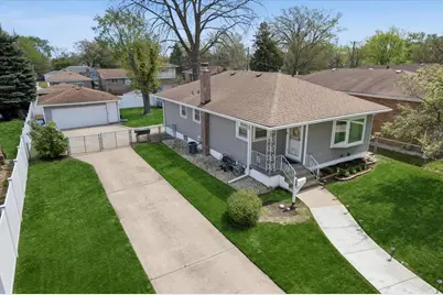 883 Buffalo Avenue, Calumet City, IL 60409 - Photo 2