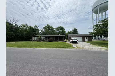 112 E 6th Street, Staunton, IL 62088 - Photo 1