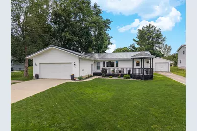 403 E Pease Street, Heyworth, IL 61745 - Photo 1