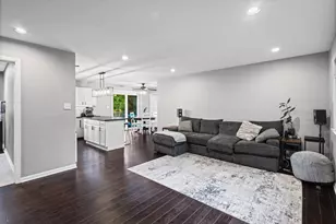 309 Willow Rd, Wauconda, IL 60084 - Photo 6