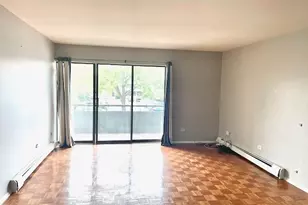 1912 Prairie Square, Schaumburg, IL 60173 - Photo 8