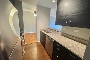 1912 Prairie Square, Schaumburg, IL 60173 - Photo 14