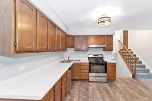 708 Michigan Ave Ave, South Elgin, IL 60177 - Photo 4