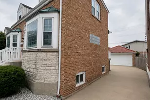 7801 W Victoria St, Chicago, IL 60631 - Photo 2