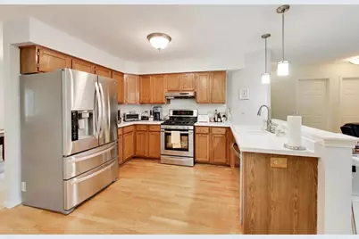 580 Sycamore Circle, Wauconda, IL 60084 - Photo 6