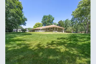 18 Lynn Drive, Hawthorn Woods, IL 60047 - Photo 24
