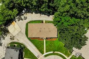 9761 Ravinia Ln, Orland Park, IL 60462 - Photo 2