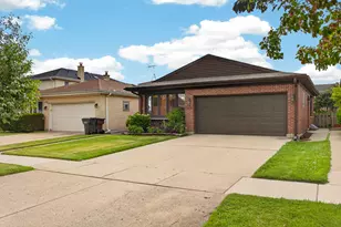 4609 Birchwood Ave, Skokie, IL 60076 - Photo 2