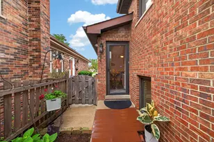 4609 Birchwood Ave, Skokie, IL 60076 - Photo 44