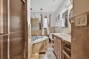 4609 Birchwood Ave, Skokie, IL 60076 - Photo 38