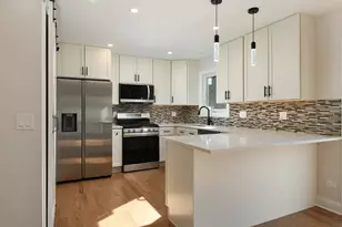 973 Old Oak Cir, Algonquin, IL 60102 - Photo 6