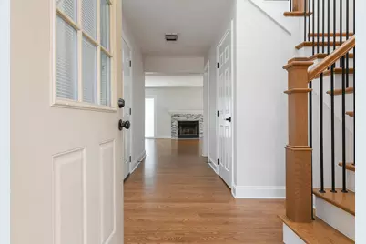 973 Old Oak Circle, Algonquin, IL 60102 - Photo 2