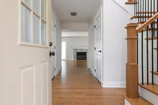 973 Old Oak Cir, Algonquin, IL 60102 - Photo 2