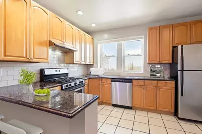 4006 W Nelson Street #6B, Chicago, IL 60641 - Photo 4