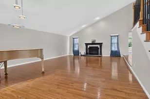 26 Bandecon Way, Bloomington, IL 61704 - Photo 4
