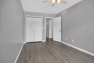 26 Bandecon Way, Bloomington, IL 61704 - Photo 34