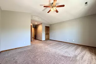 1354 Ridge Dr, Sycamore, IL 60178 - Photo 20