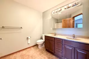 1354 Ridge Dr, Sycamore, IL 60178 - Photo 22
