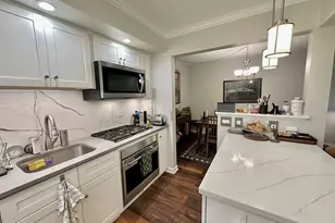 110 W Butterfield Rd, Elmhurst, IL 60126 - Photo 8