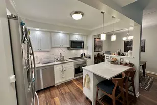 110 W Butterfield Rd, Elmhurst, IL 60126 - Photo 6