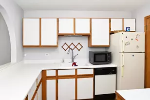 501 Leah Ln, Woodstock, IL 60098 - Photo 10